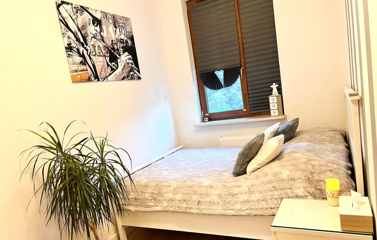 Apartment Jazz Констанцин-Езерна Екстериор снимка